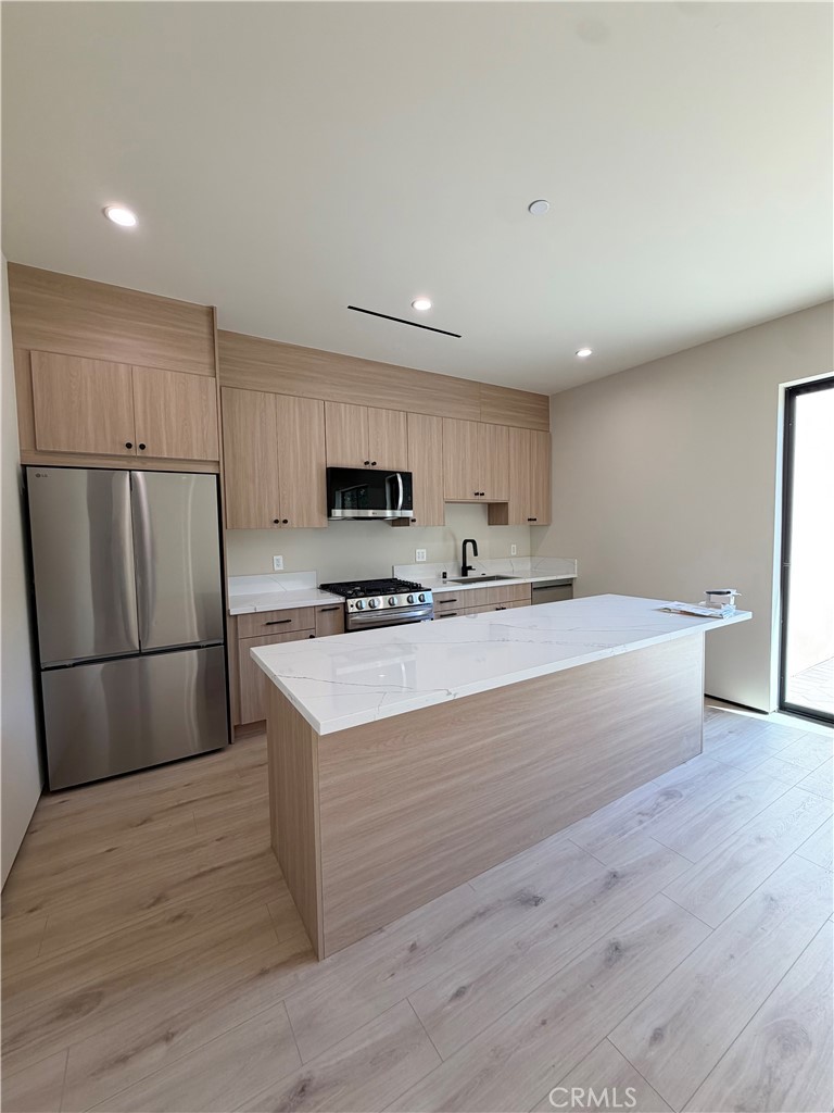 5656 Mammoth Ave Property Photo 1