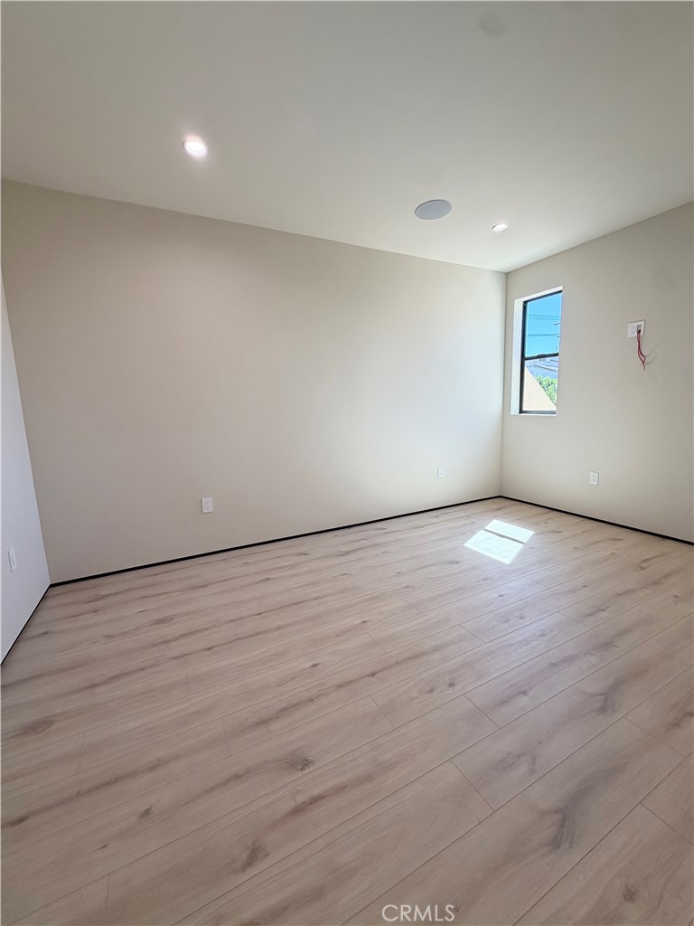 5656 Mammoth Ave Property Photo 15