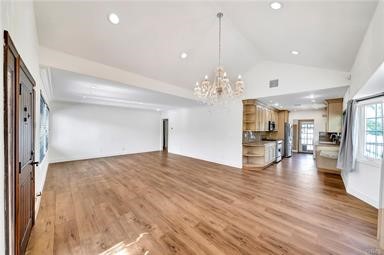 16707 Moorpark Property Photo 6