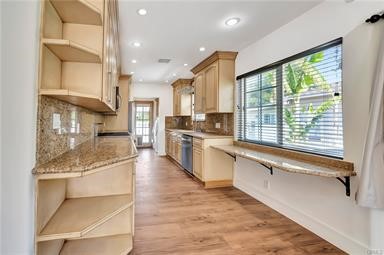 16707 Moorpark Property Photo 8