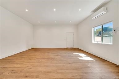 16707 Moorpark Property Photo 11