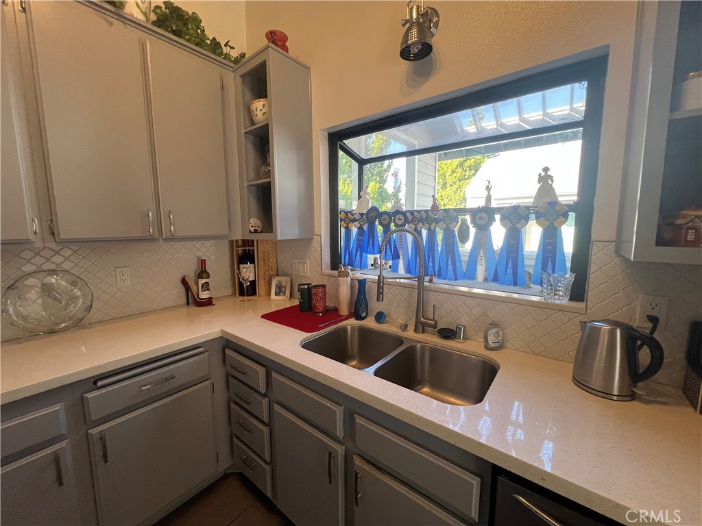 661 Arneill Road Property Photo 17