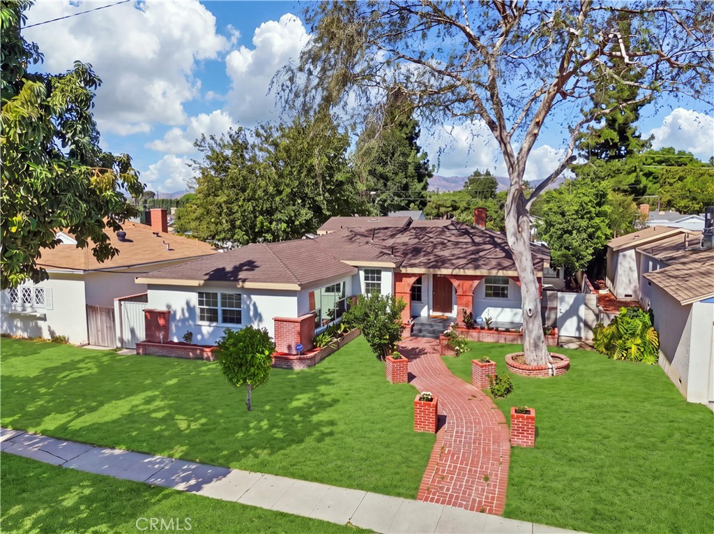 18745 Sunburst Street Property Photo 1