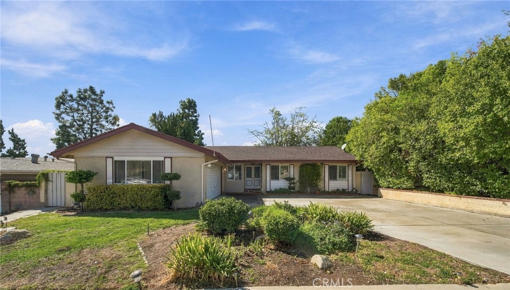 22200 Barbacoa Drive Property Photo 1