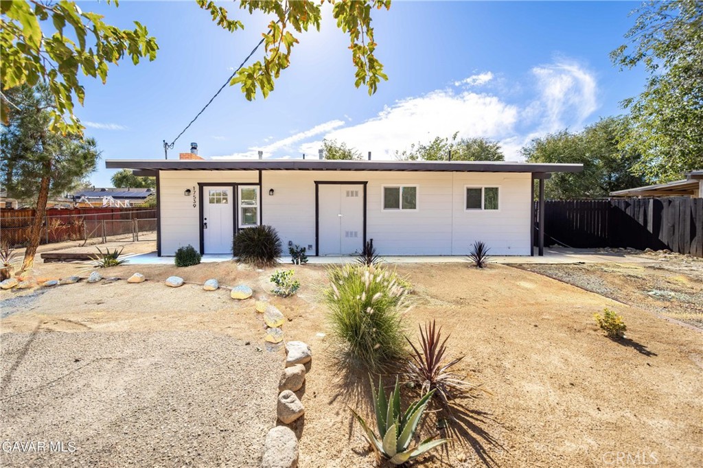 17539 Sultana Street Property Photo 1