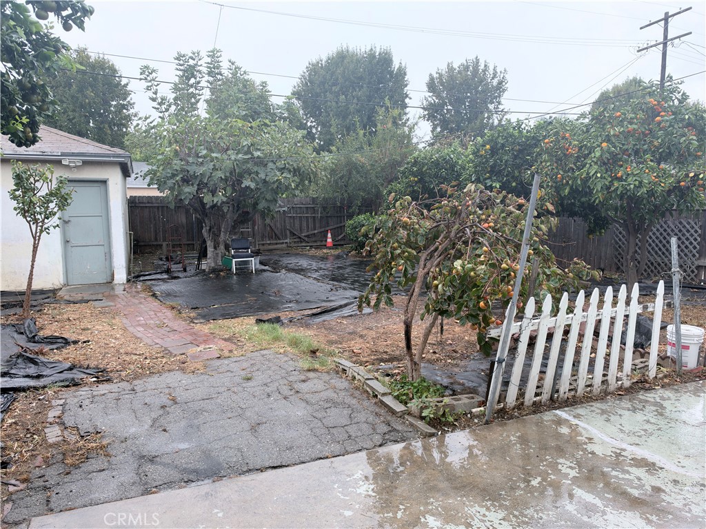17822 Vanowen Property Photo 16