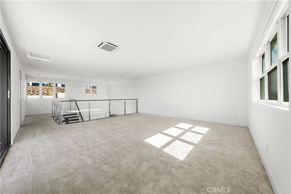 11740 N Hillsborough Property Photo 35