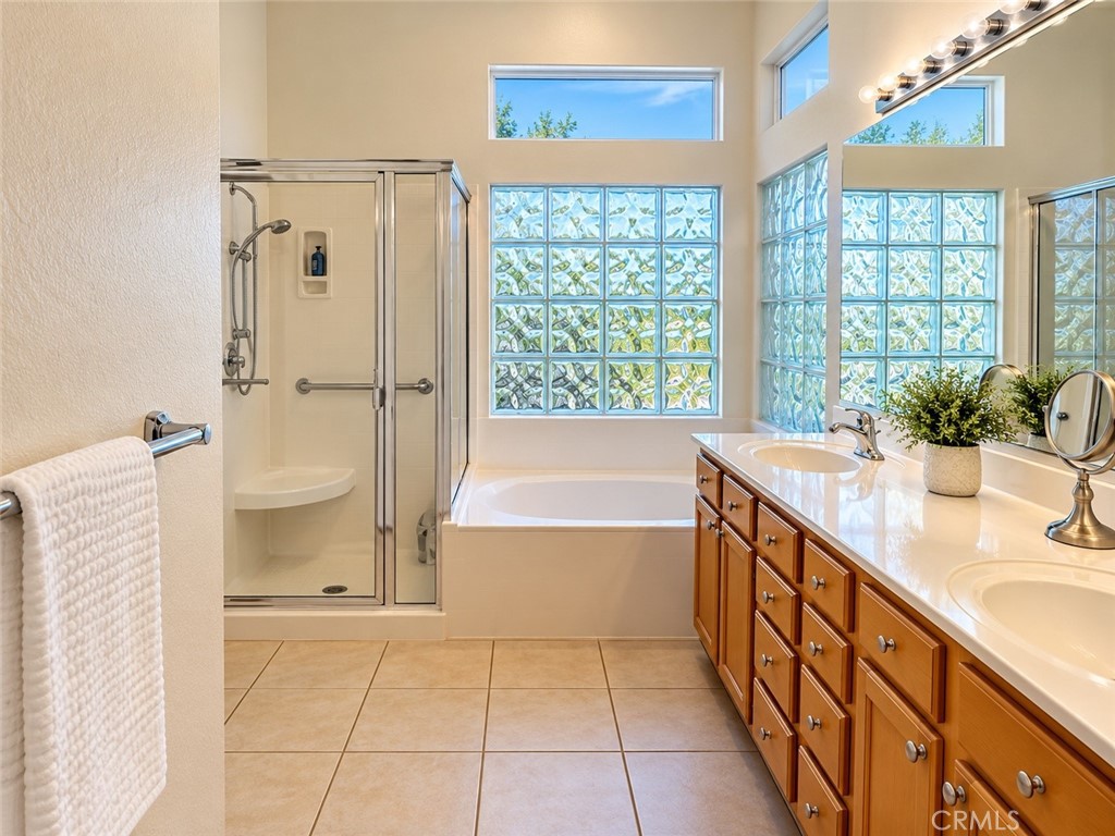 78556 Kensington Property Photo 9