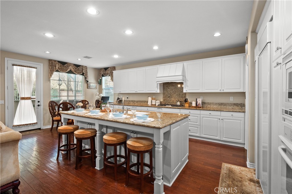 26163 Shadow Rock Lane Property Photo 14
