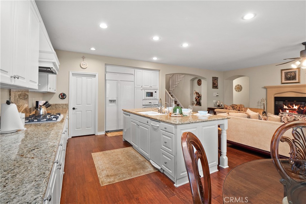 26163 Shadow Rock Lane Property Photo 16
