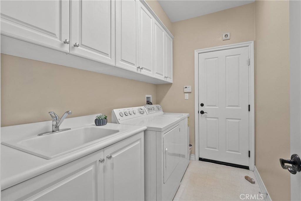 26163 Shadow Rock Lane Property Photo 21