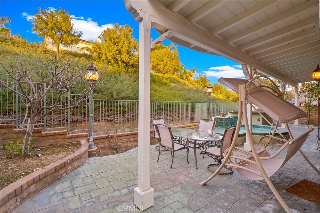 26163 Shadow Rock Lane Property Photo 54