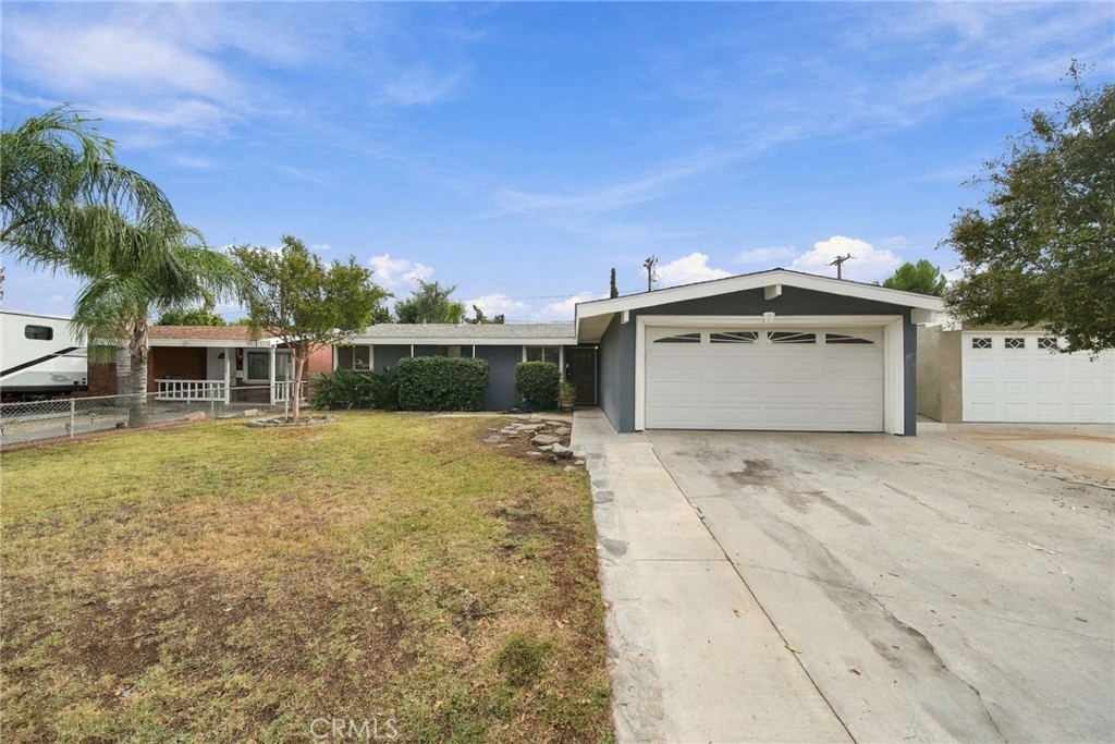 19222 Drycliff Property Photo 1