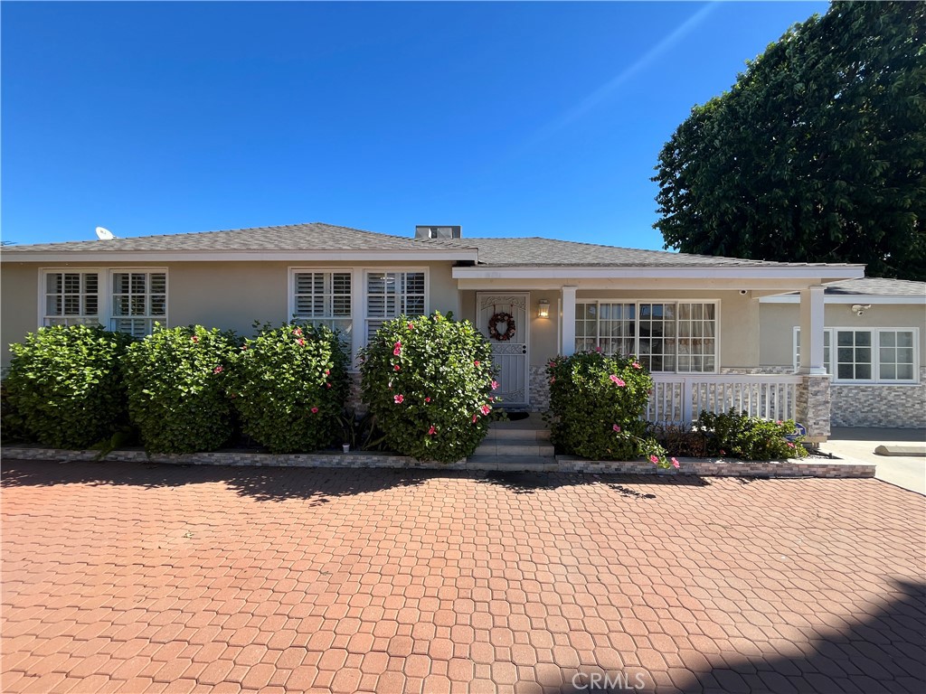 8334 Aura Property Photo 3