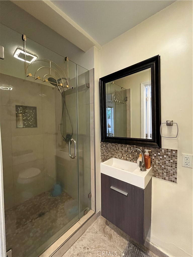 8334 Aura Property Photo 11