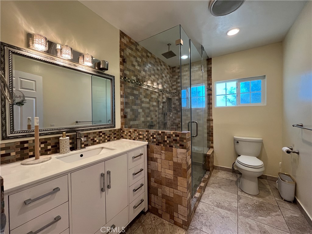 8334 Aura Property Photo 14