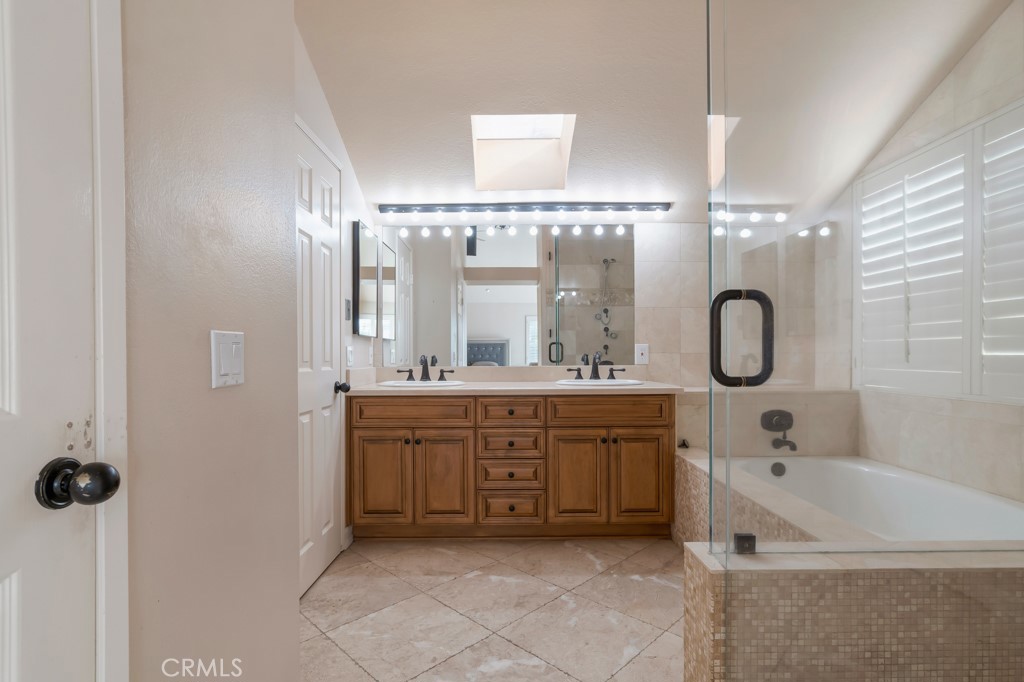 2953 Klamath Property Photo 39
