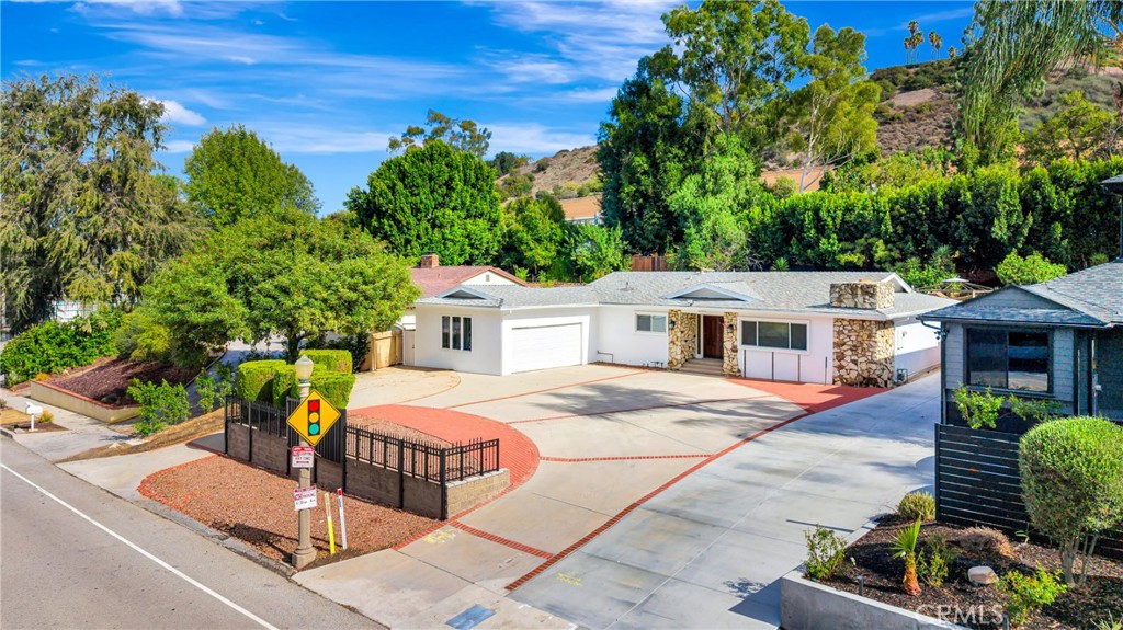 4144 Sepulveda Property Photo 3