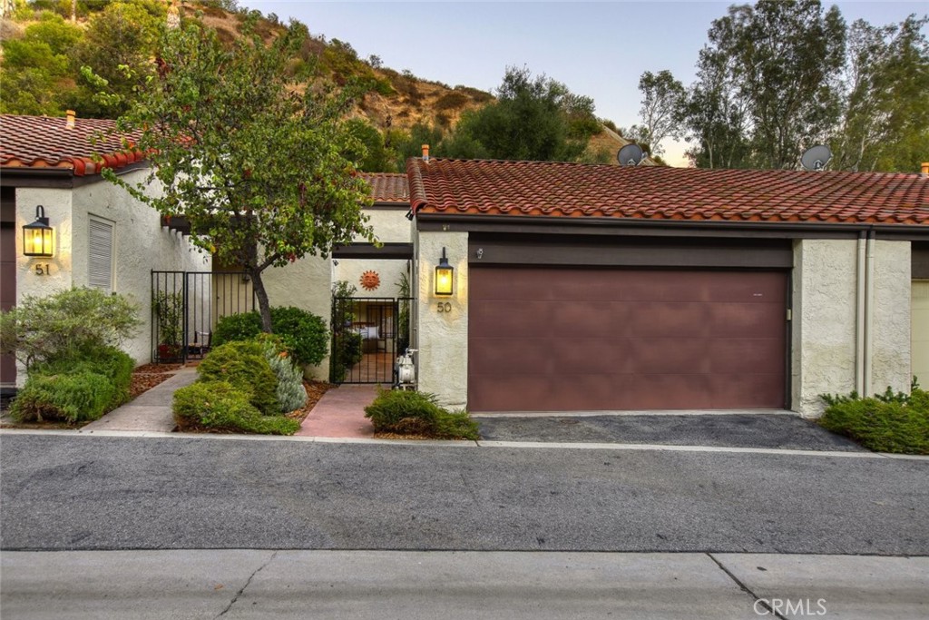 50 Glenflow Court Property Photo 1