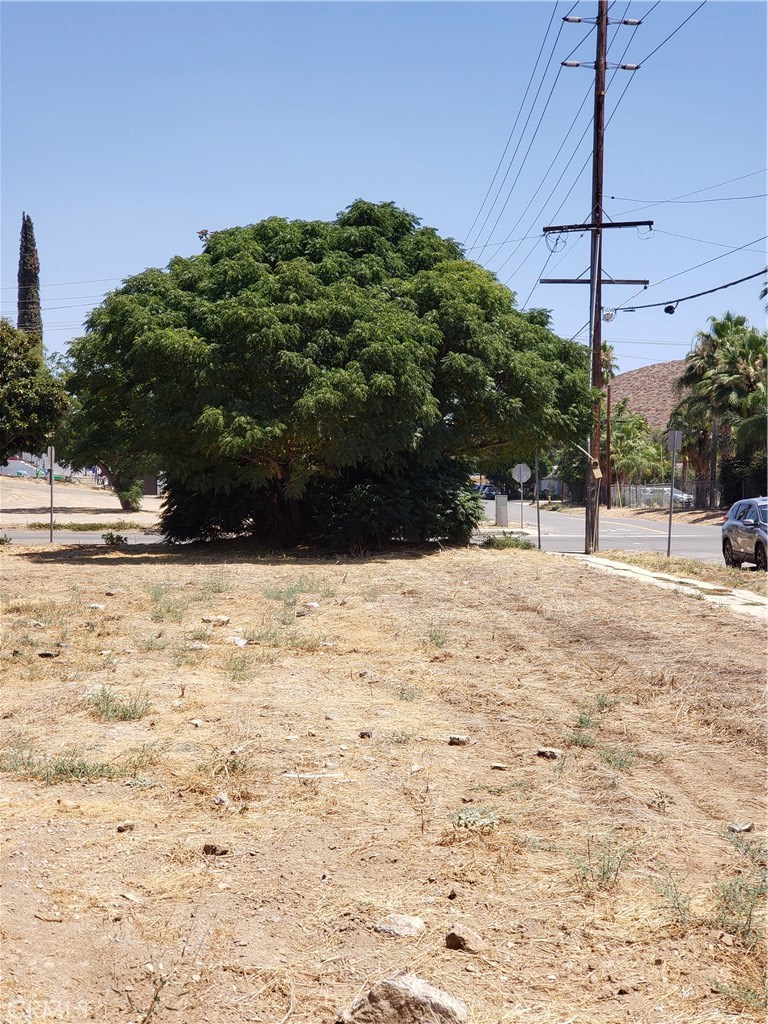 6 Main St Property Photo 2