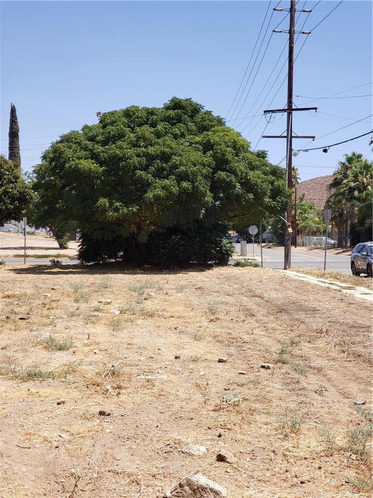 7 Main St Property Photo 2