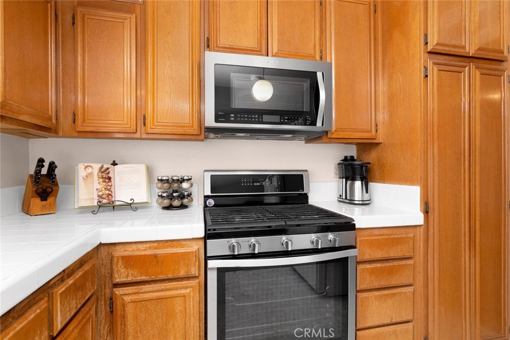 25645 Delphinium Avenue Property Photo 22