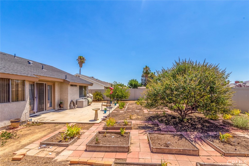 25645 Delphinium Avenue Property Photo 33