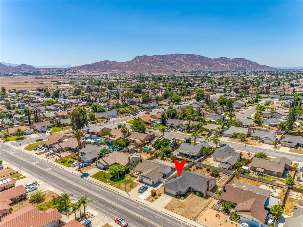 25645 Delphinium Avenue Property Photo 41