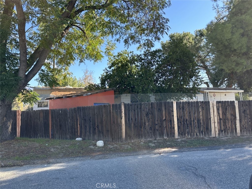 25700 6th Street Property Photo 1