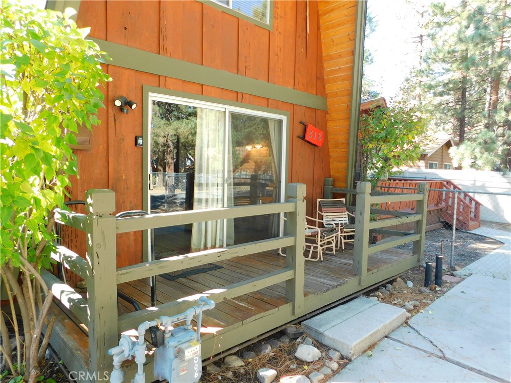 318 W Sherwood Boulevard Property Photo 7
