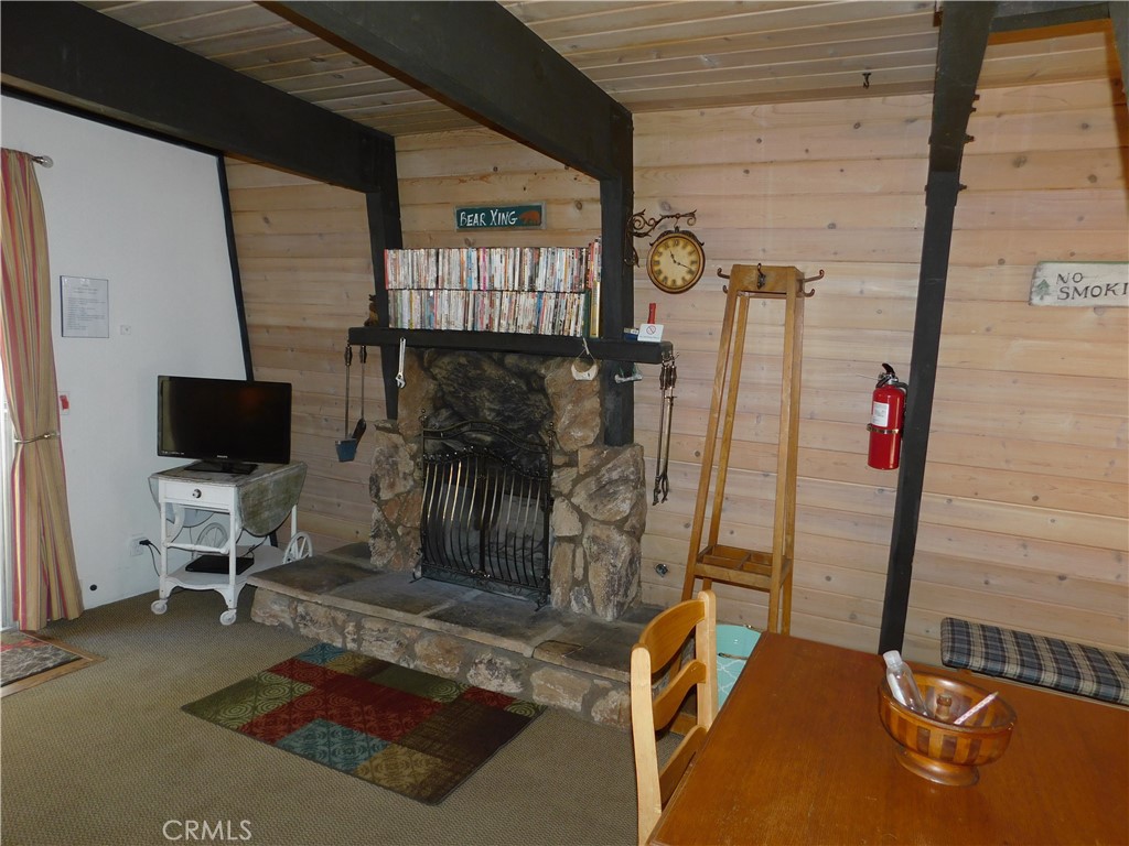 318 W Sherwood Boulevard Property Photo 25