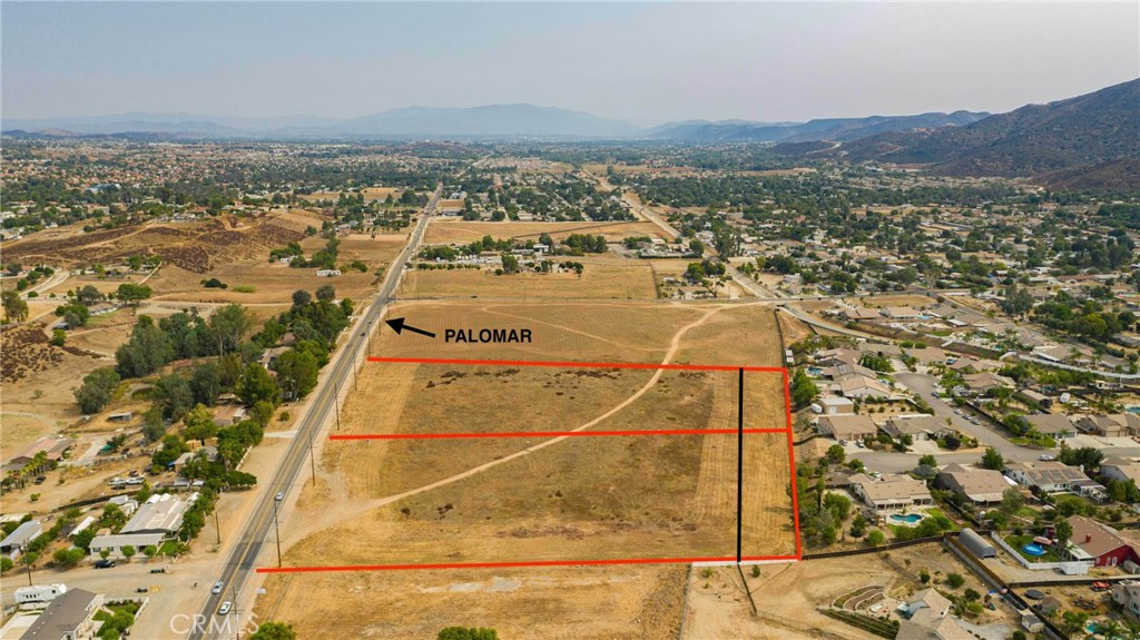 1 Palomar Street Property Photo 11