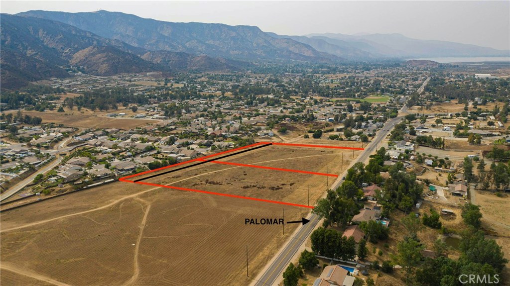 1 Palomar Street Property Photo 15