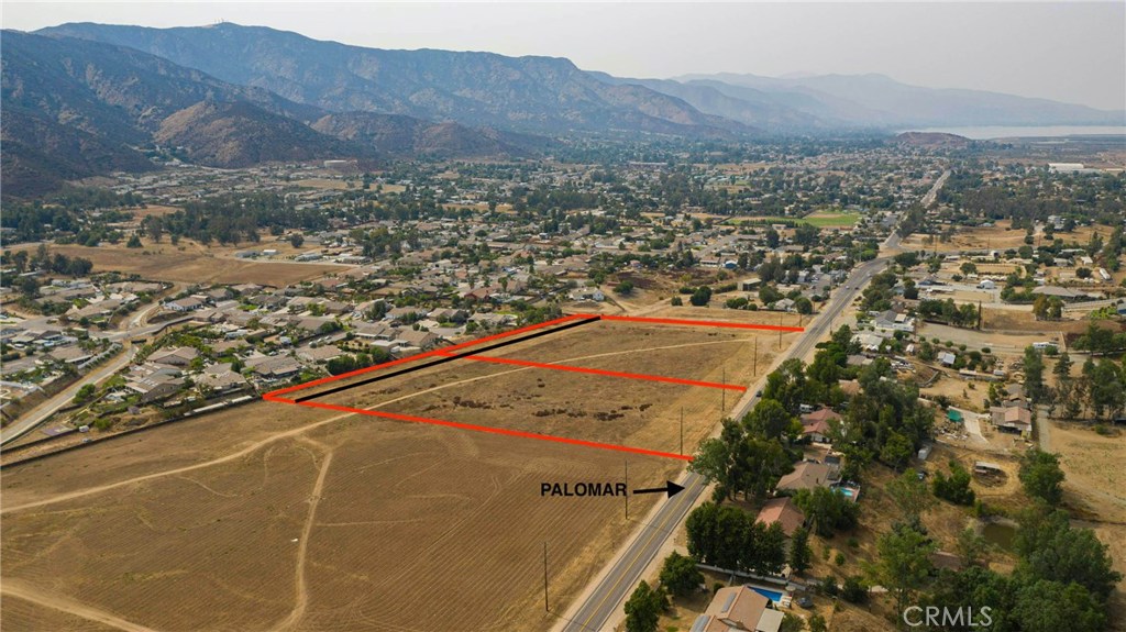 1 Palomar Street Property Photo 15