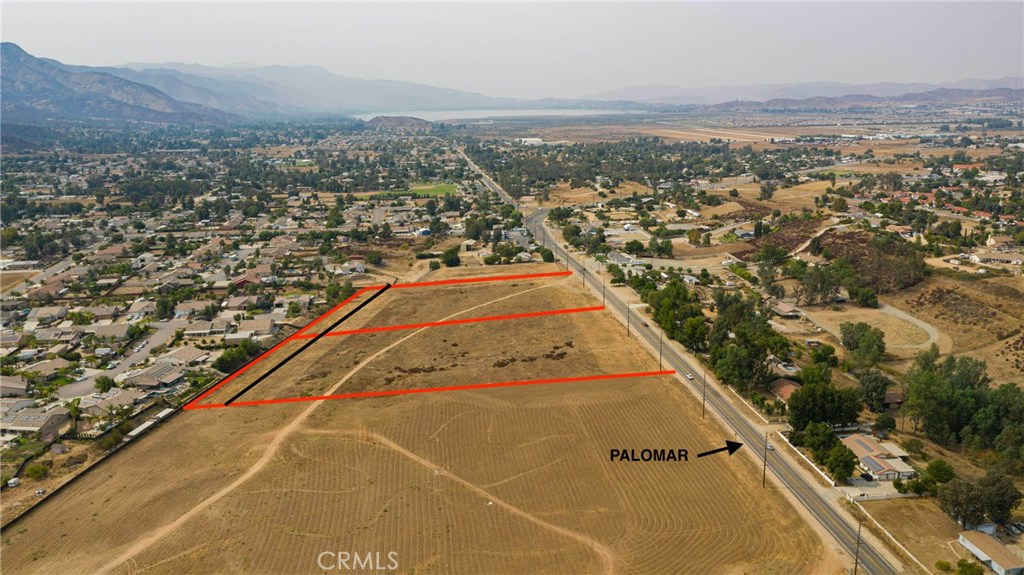 1 Palomar Street Property Photo 16