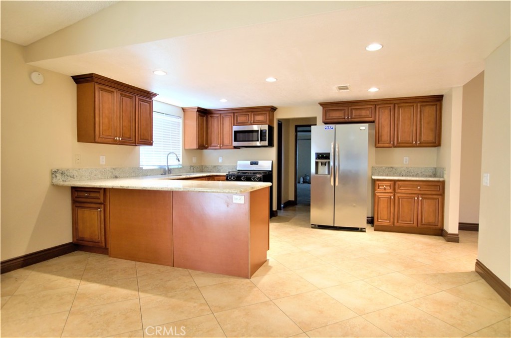 25189 Monroe Avenue Property Photo 16