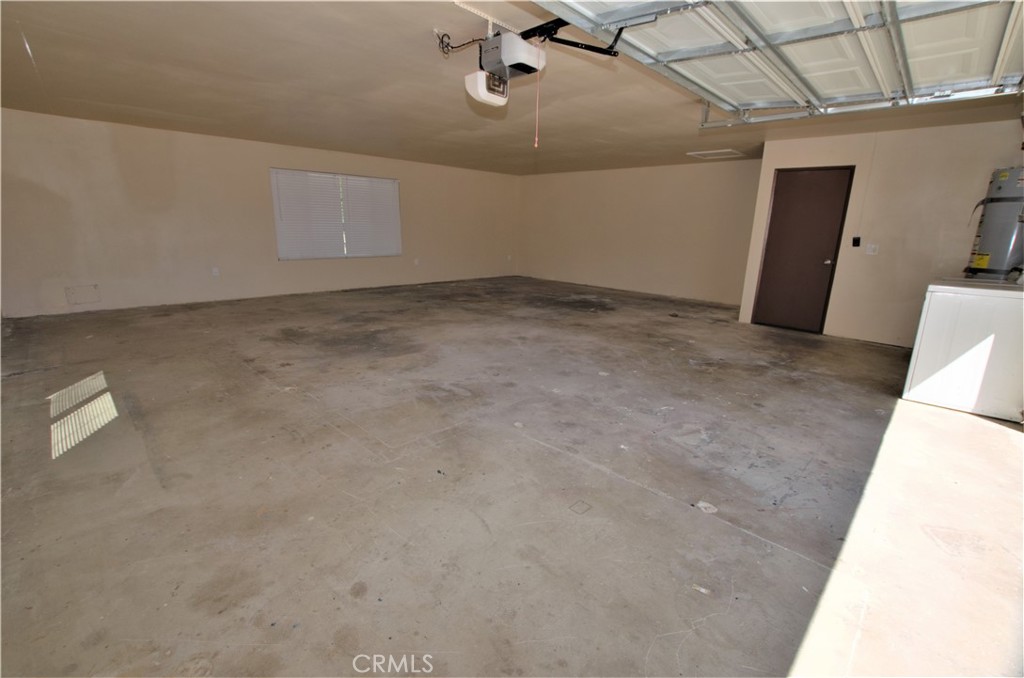 25189 Monroe Avenue Property Photo 20