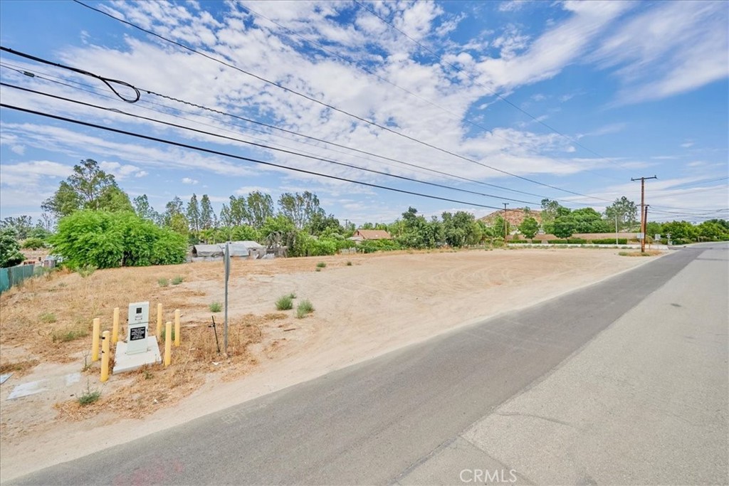 25990 Corson Avenue Property Photo