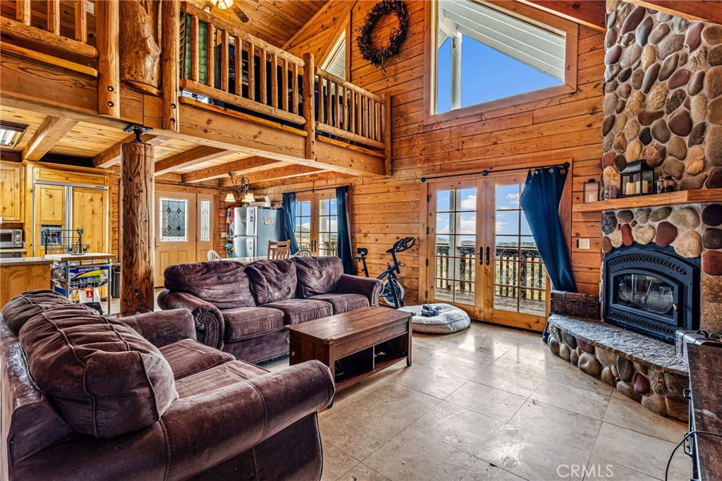 17180 Mile High Road Property Photo 2