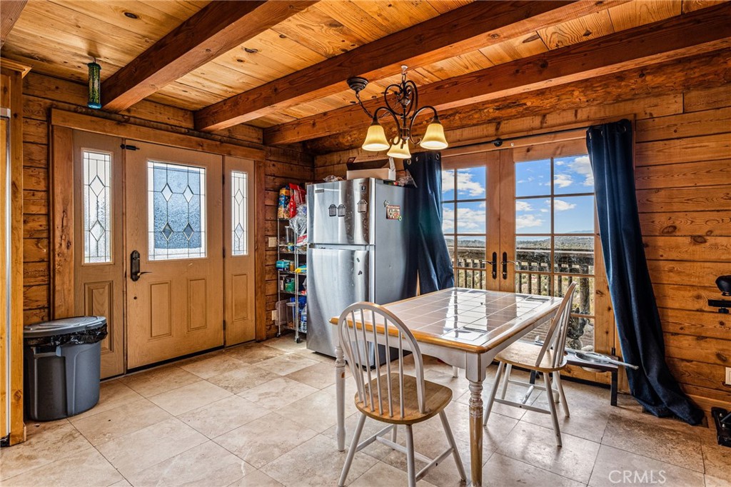 17180 Mile High Road Property Photo 4