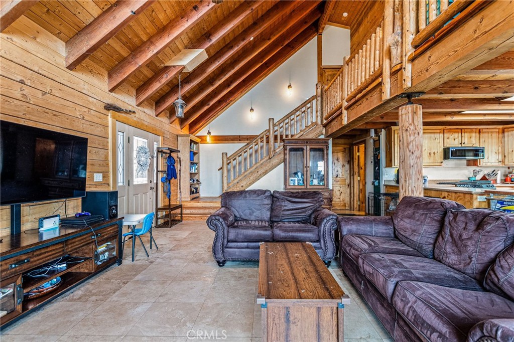 17180 Mile High Road Property Photo 7