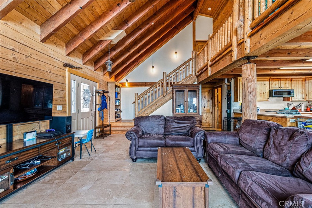 17180 Mile High Road Property Photo 7