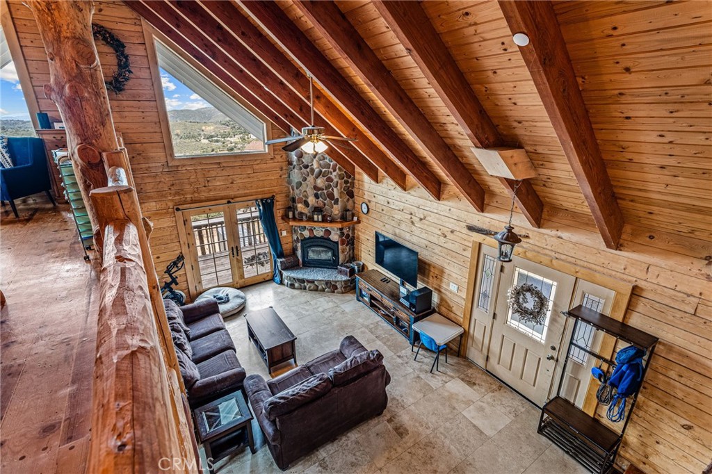 17180 Mile High Road Property Photo 8