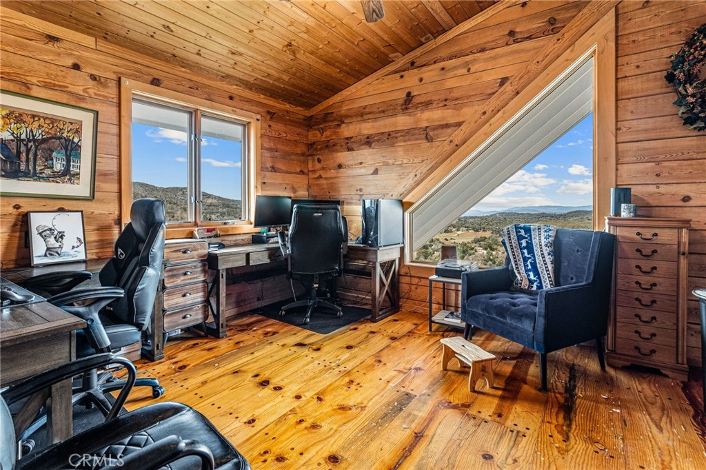 17180 Mile High Road Property Photo 10