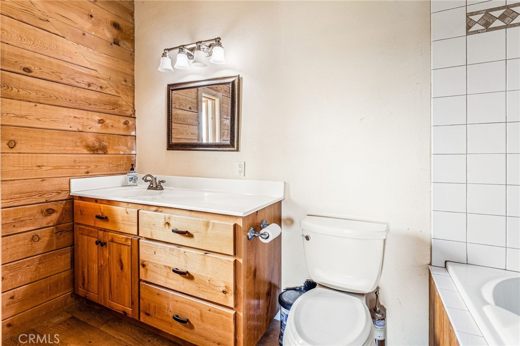 17180 Mile High Road Property Photo 13