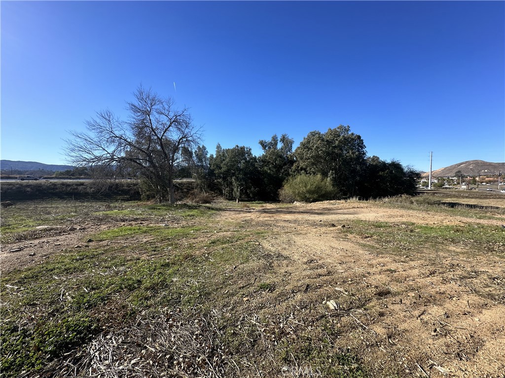 0 Dexter Property Photo 4