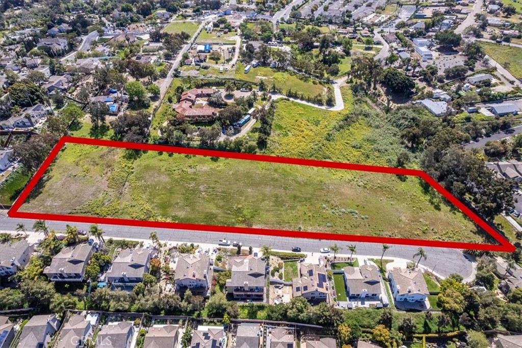 1863 Sunset Drive Property Photo 3