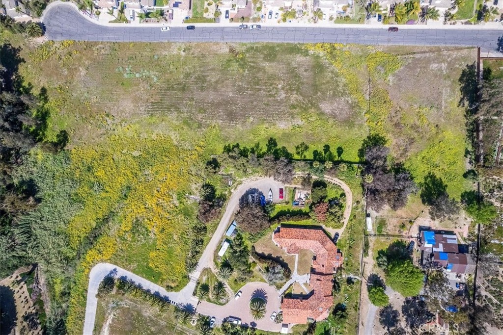 1863 Sunset Drive Property Photo 11