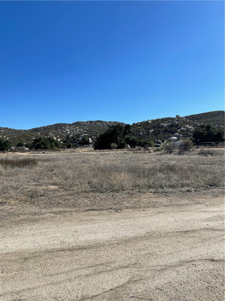 1718 Milpas Road Property Photo 13