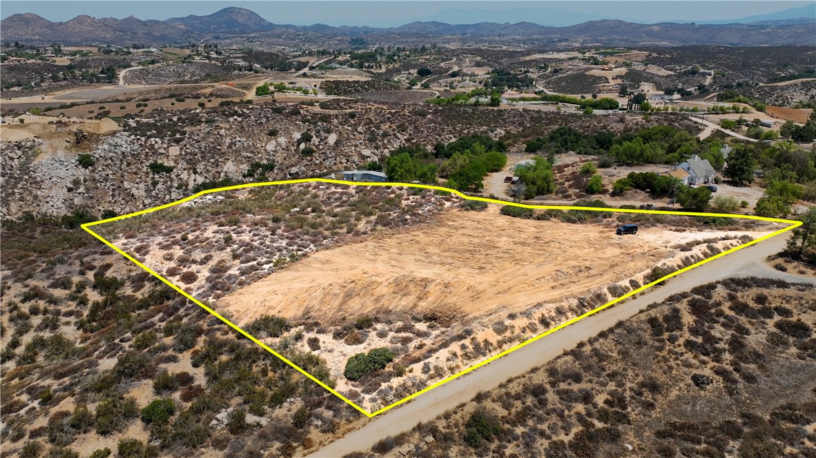 39365 Calle Breve Property Photo 3